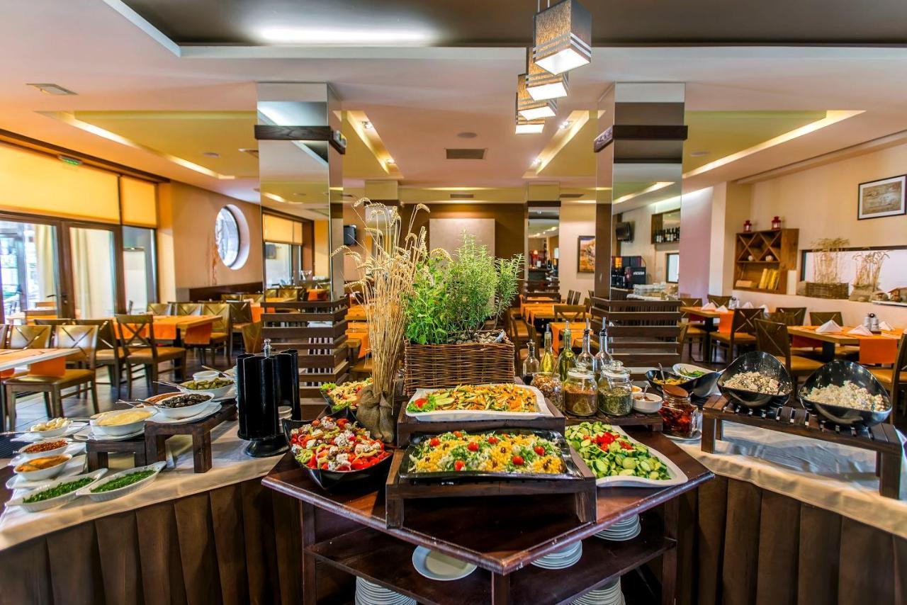 Murite Park Hotel Razlog Exterior photo