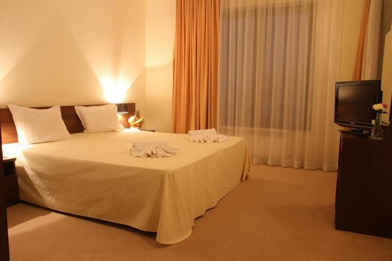 Murite Park Hotel Razlog Exterior photo